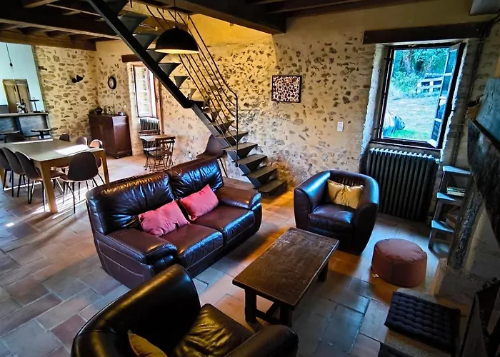Maison Typique En Perigord *
